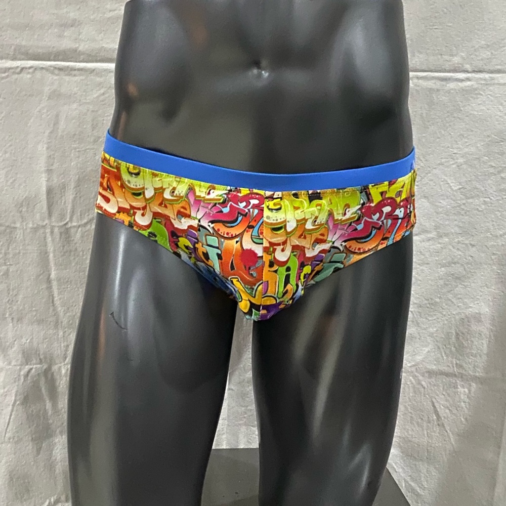 Men’s graffiti print swimwear